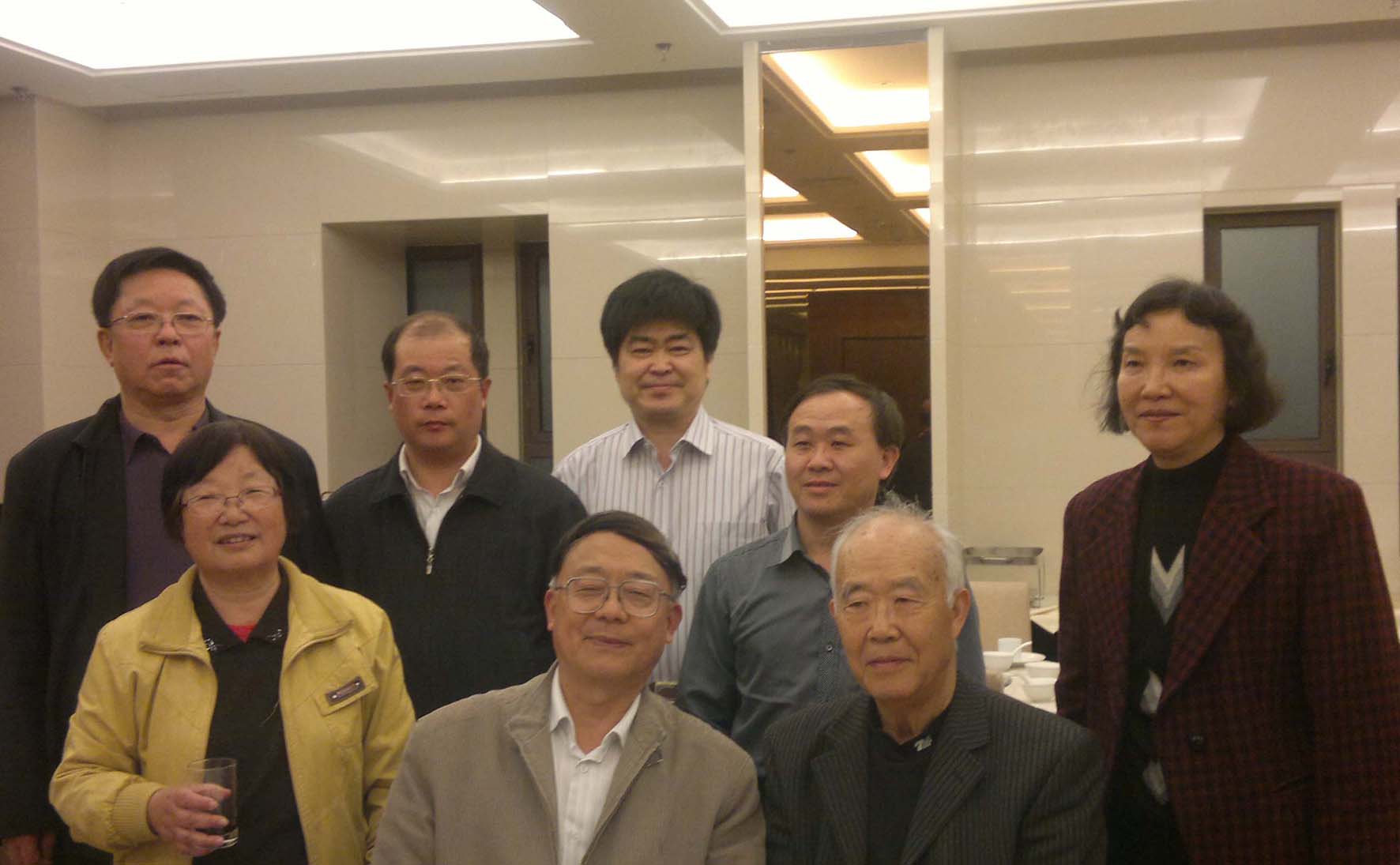 董事長受邀2012中國塑料混煉先進技術(shù)和設備應用研討會.jpg